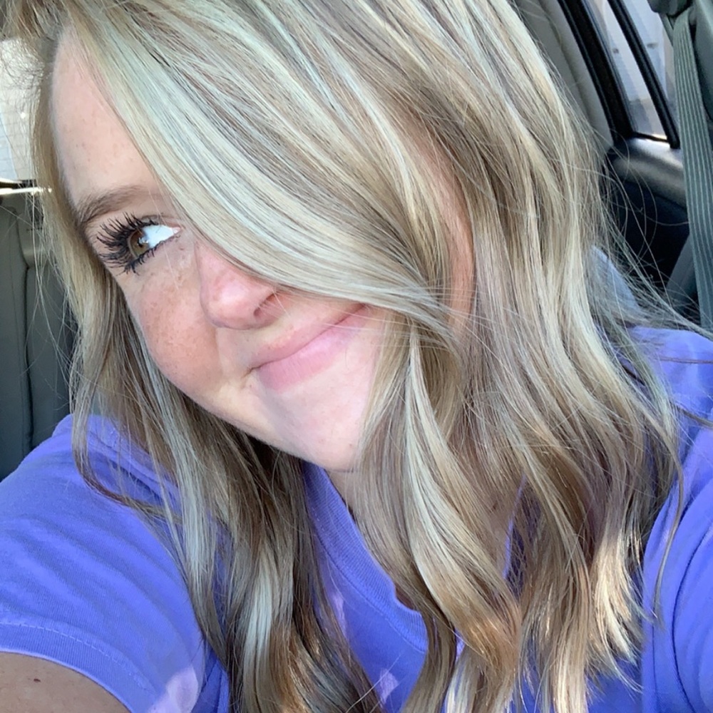 Meet your Posher, Casey